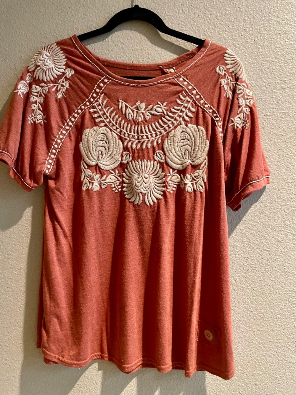 El Camiento Short Sleeve Top by Double D Ranch, NWT, Size L